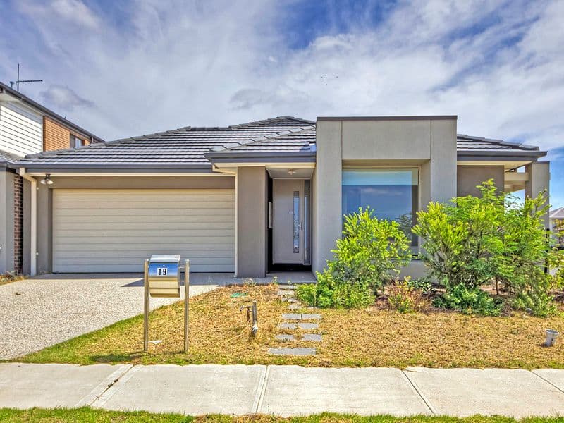 19 Freya Drive, Williams Landing VIC 3027, Williams Landing - Image 1