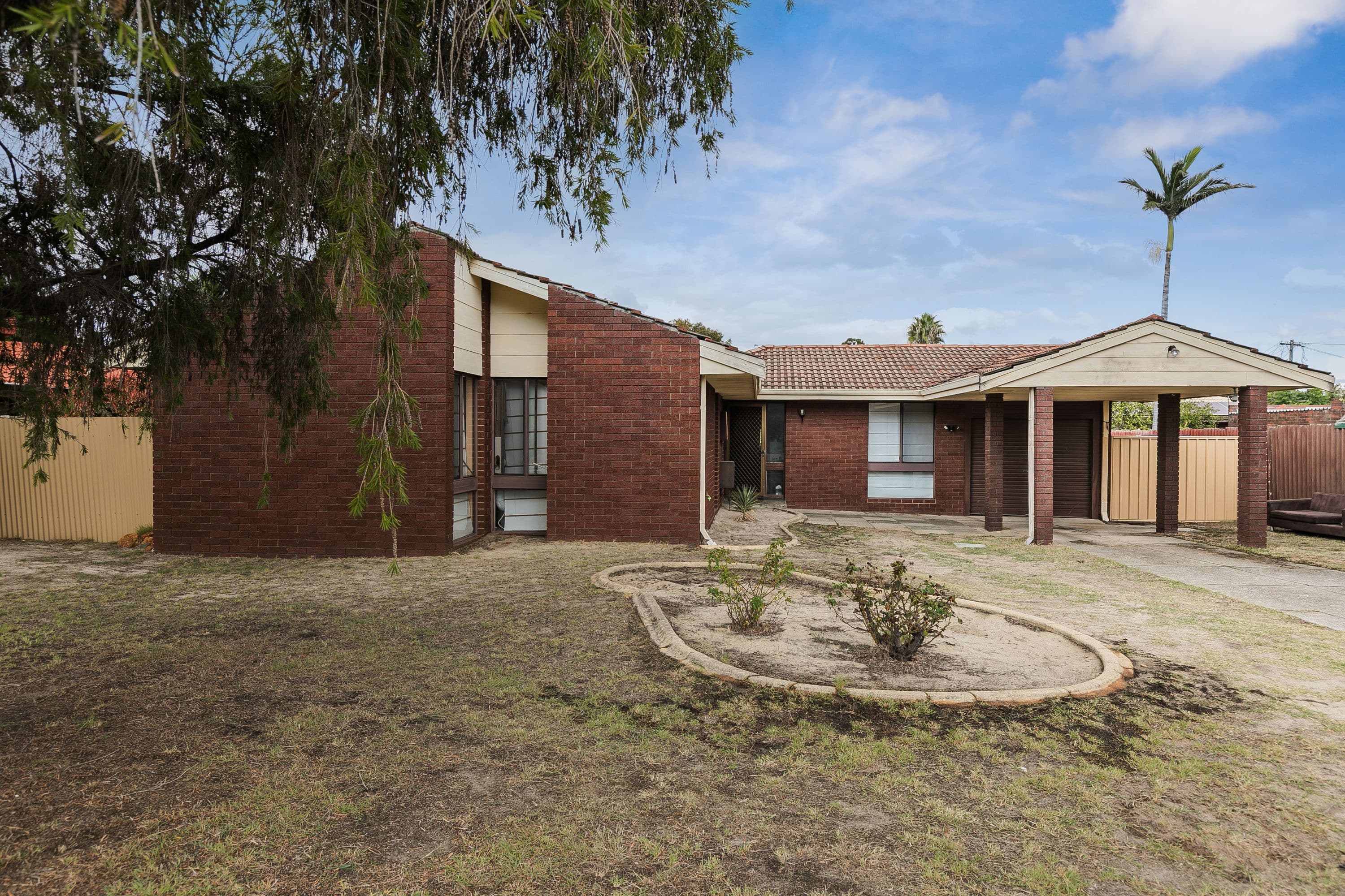 17 Regina Road, Kelmscott WA 6111, Kelmscott - Image 1