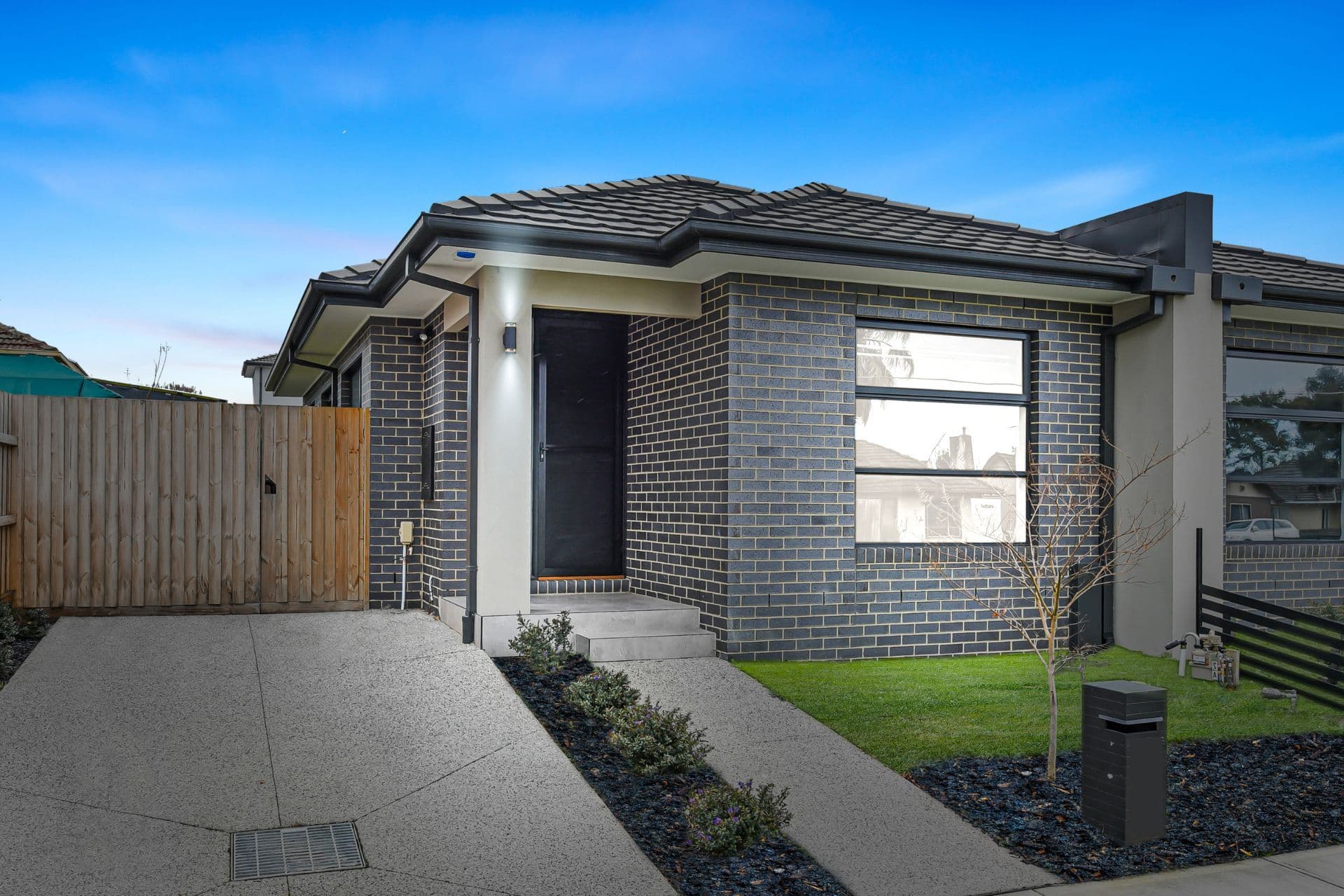 2B Ti-Tree Drive, Doveton VIC 3177, Doveton - Image 1