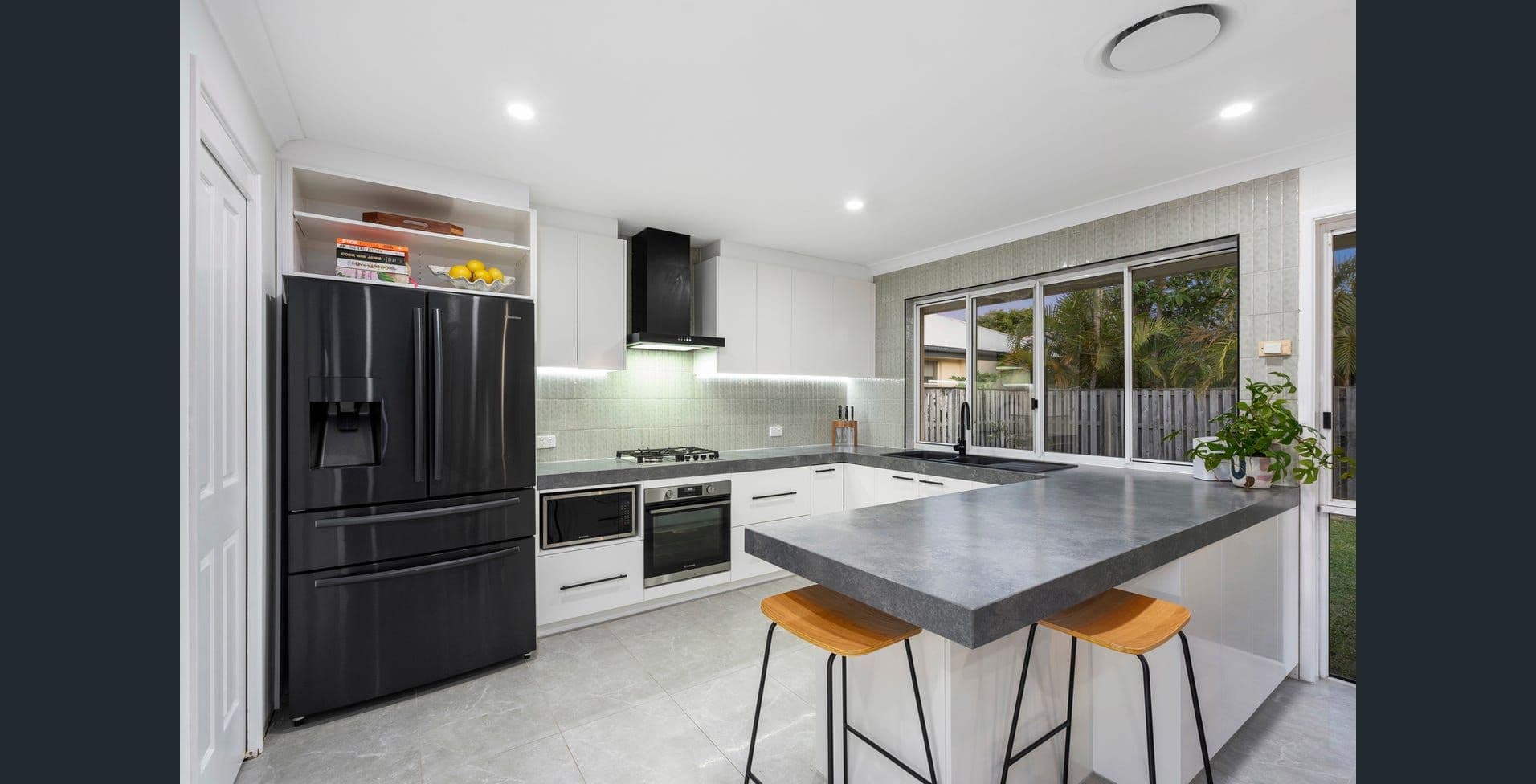 32 Rainbird Close, Burleigh Waters QLD 4220, Burleigh Waters - Image 1