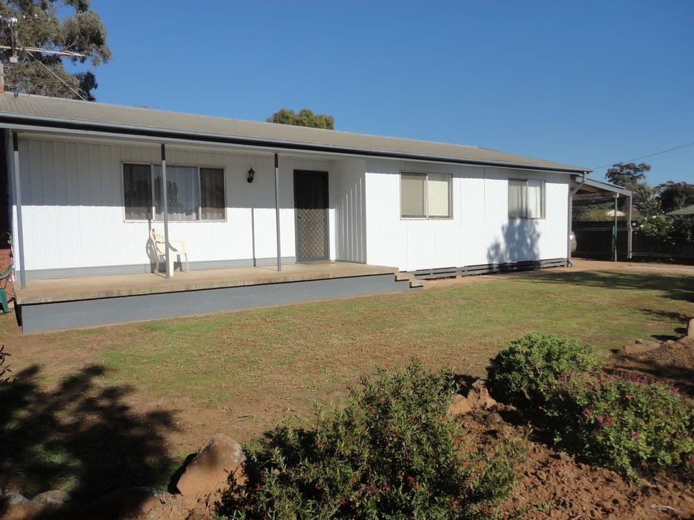 32 Hopetoun Street, ARIAH PARK NSW 2665, Ariah Park - Image 1