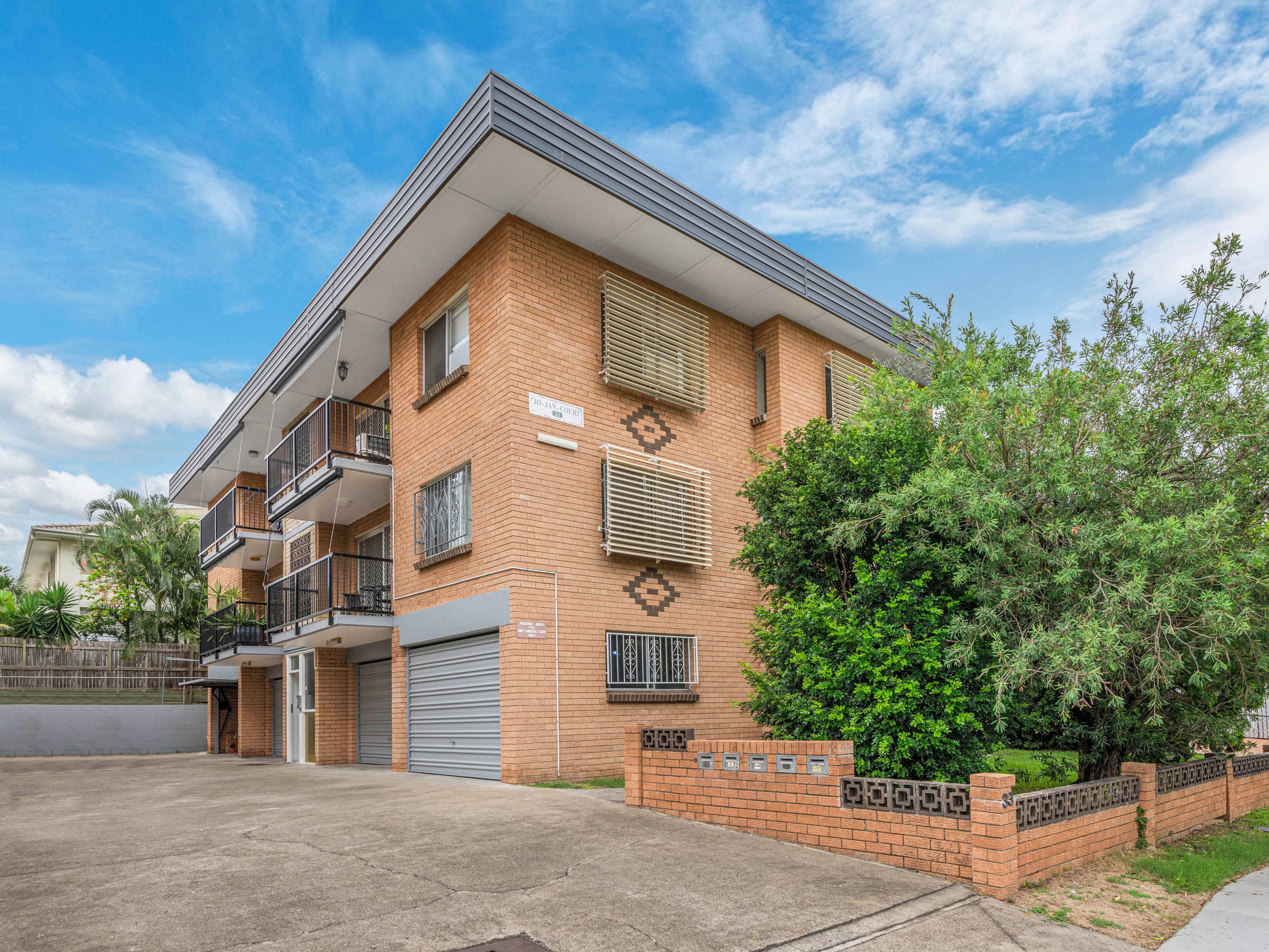 33 Montpelier Street, Clayfield QLD 4011, Clayfield - Image 1