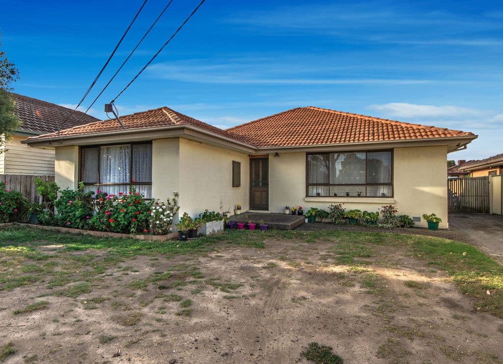 52 Helen Street, St Albans VIC 3021, St Albans - Image 1