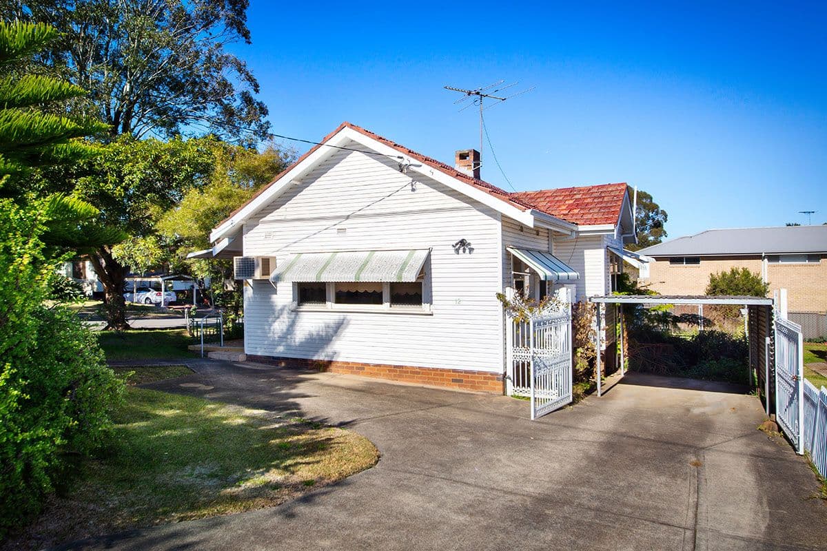 12 Dalziel Avenue, Panania - Image 1