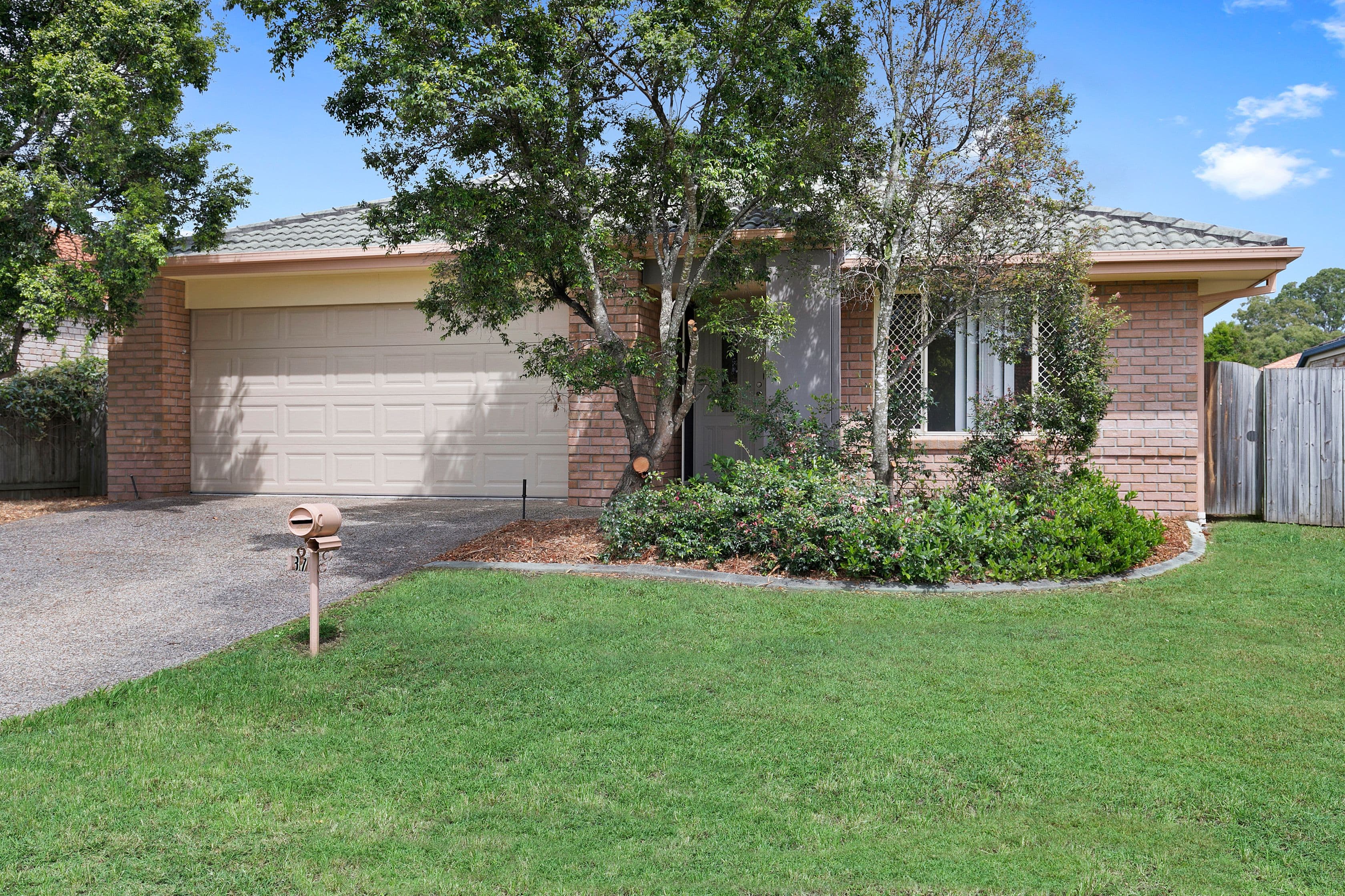 37 Pinewood Street, Wynnum West QLD 4178, Wynnum West - Image 1