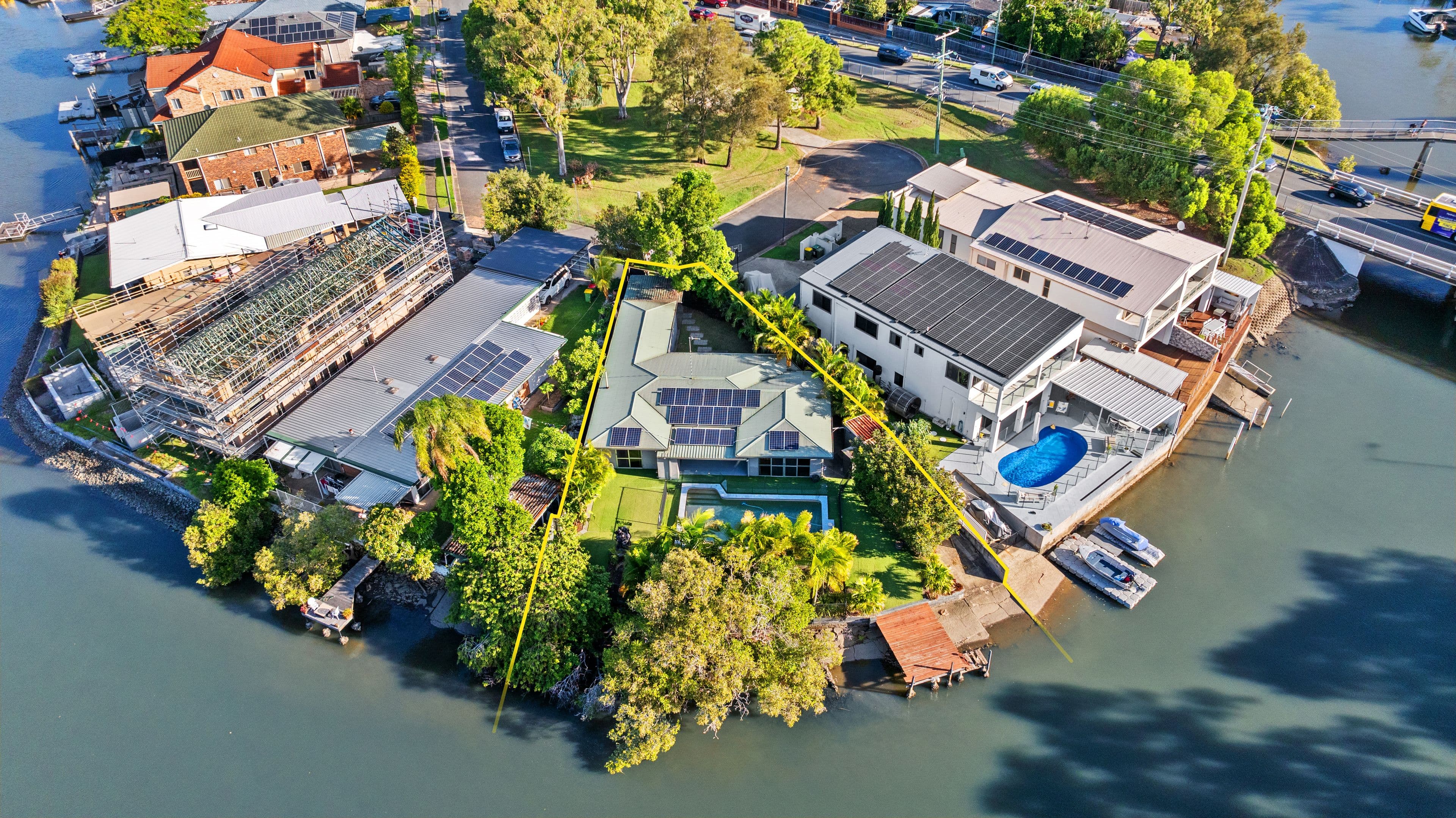 17 Perry Place, Biggera Waters QLD 4216, Biggera Waters - Image 1