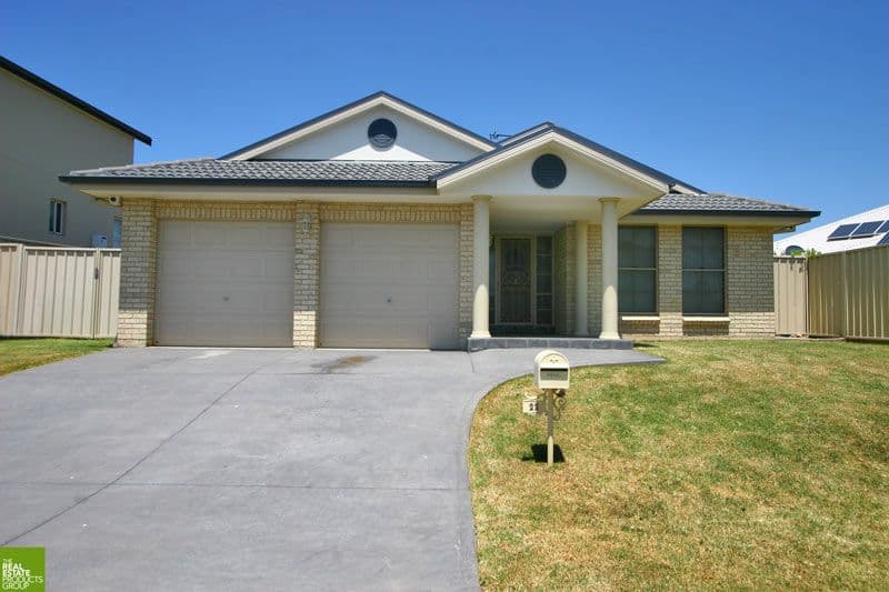 22 Stradbroke Avenue, SHELL COVE NSW 2529, Shell Cove - Image 1