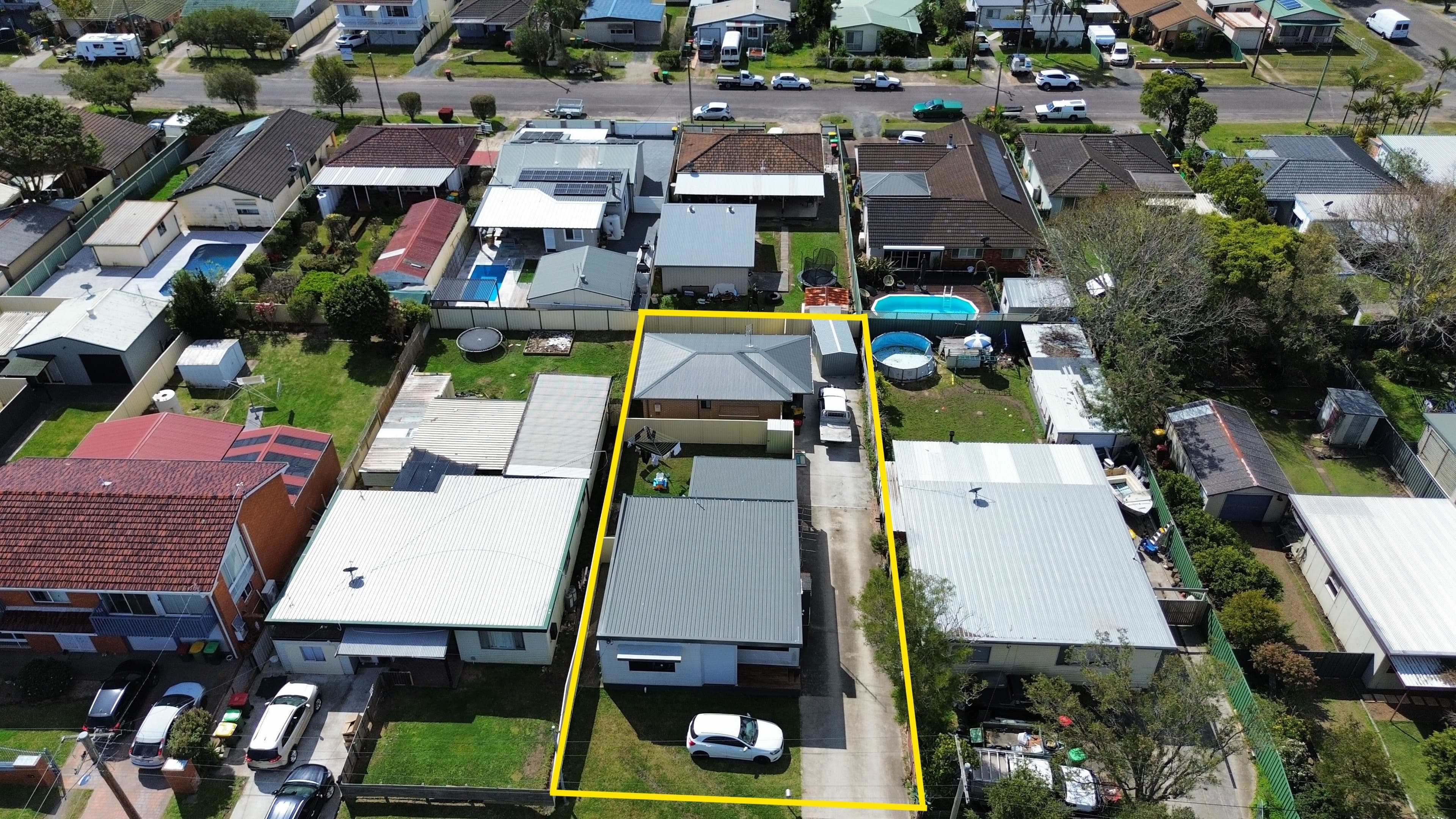 9 Clucas Avenue, Gorokan NSW 2263, Gorokan - Image 1