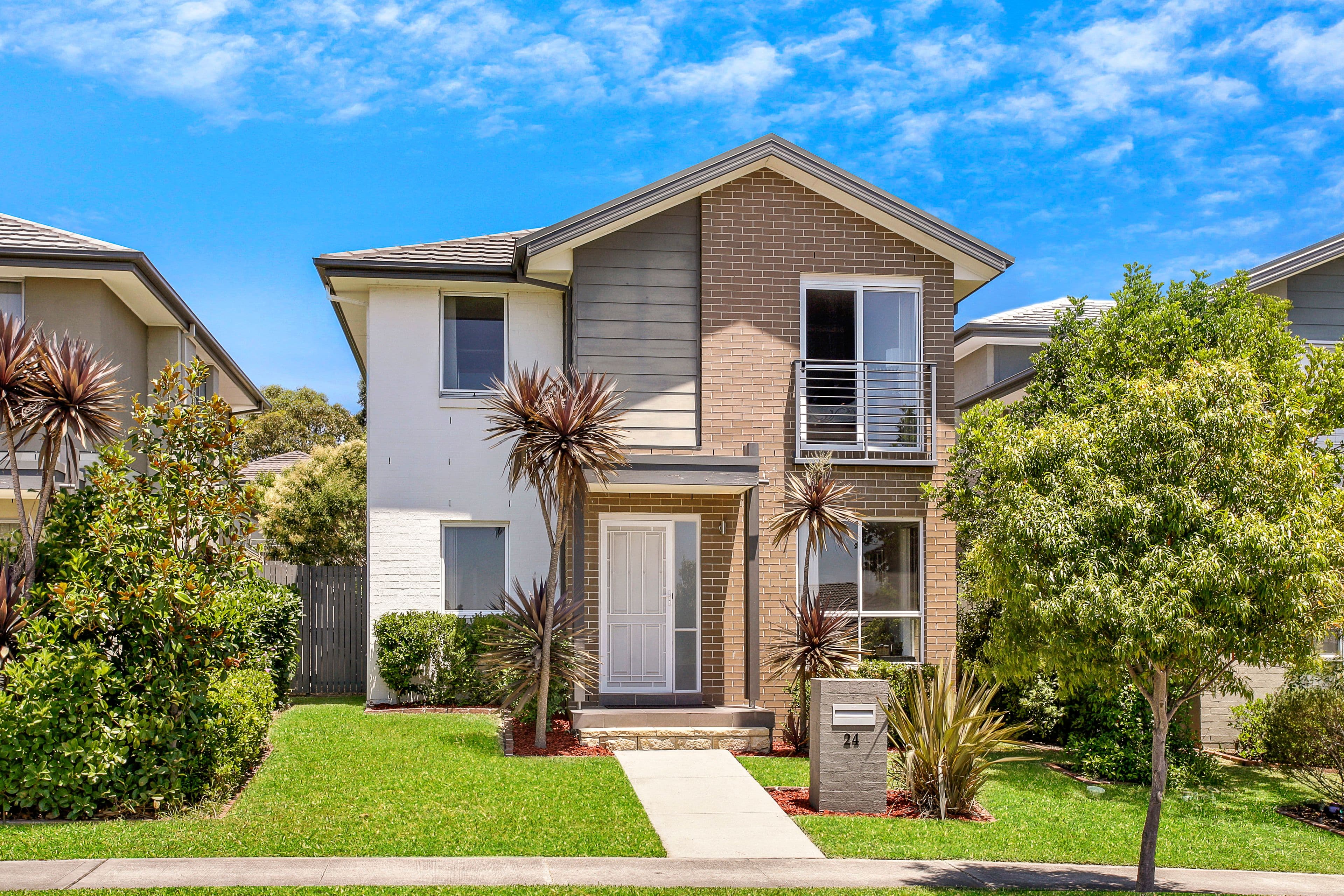24 Stanley Avenue, Middleton Grange - Image 1