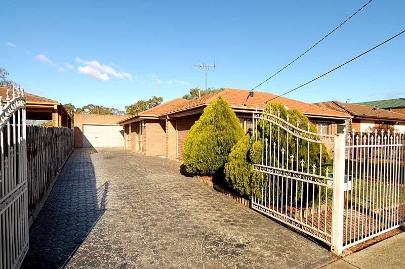 56 Fenton Court, KEYSBOROUGH VIC 3173, Keysborough - Image 1