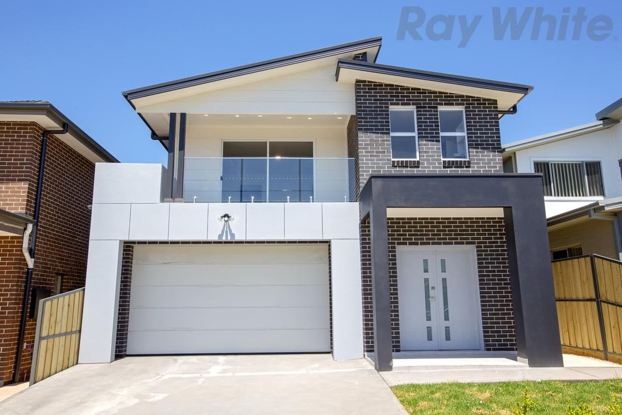 95 Dobroyd Drive, Elizabeth Hills - Image 1