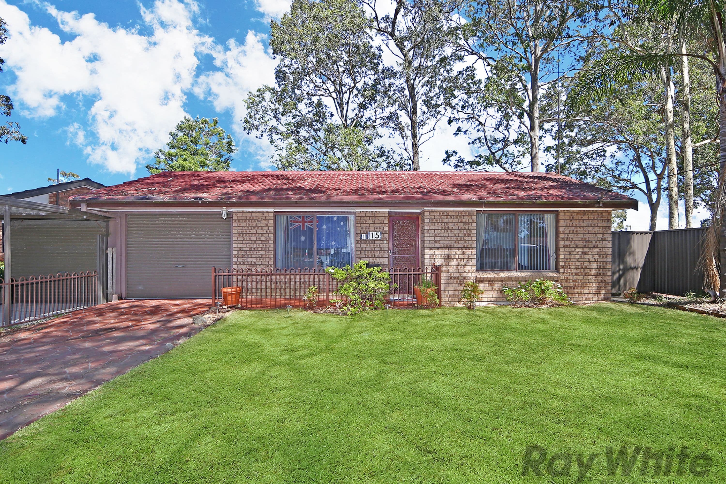 15 Wyreema Avenue, Charmhaven - Image 1