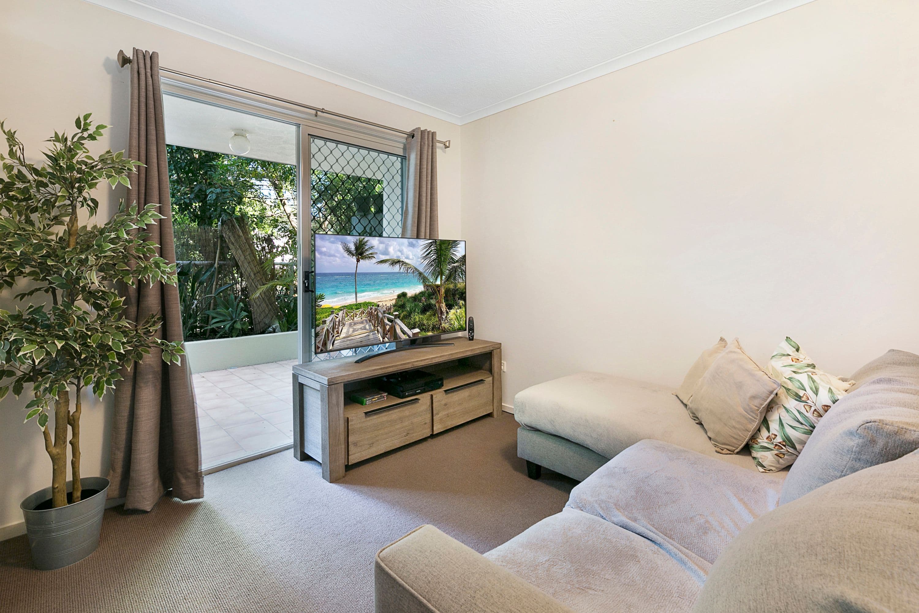 3-5 Anembo Street, Chevron Island QLD 4217, Chevron Island - Image 1