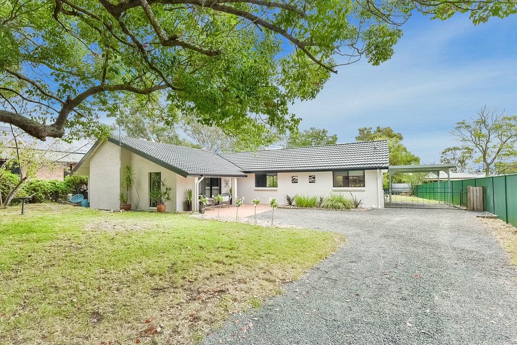 13 Cobham Street, Yanderra - Image 1