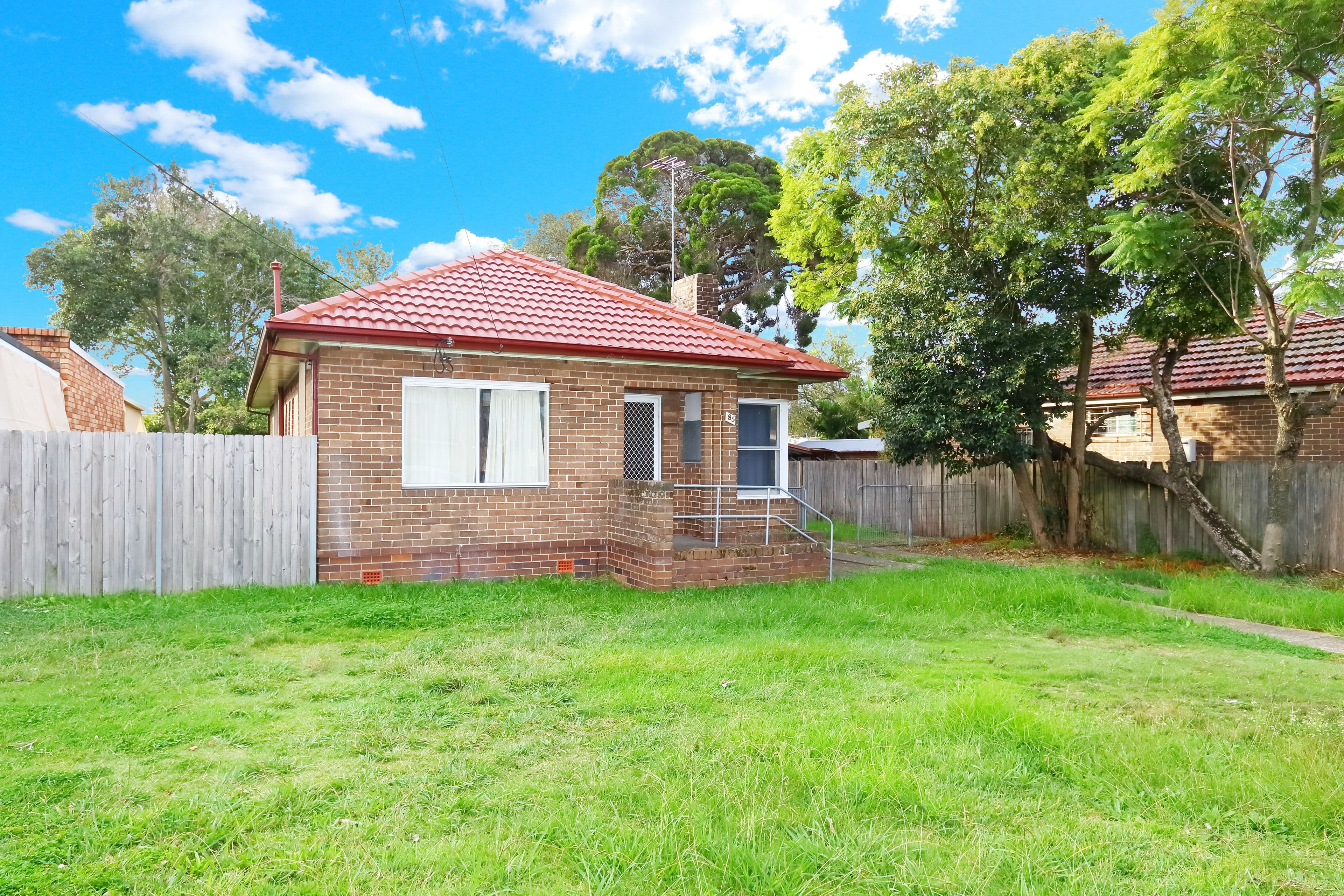 85 Moorefields Road, Kingsgrove - Image 1