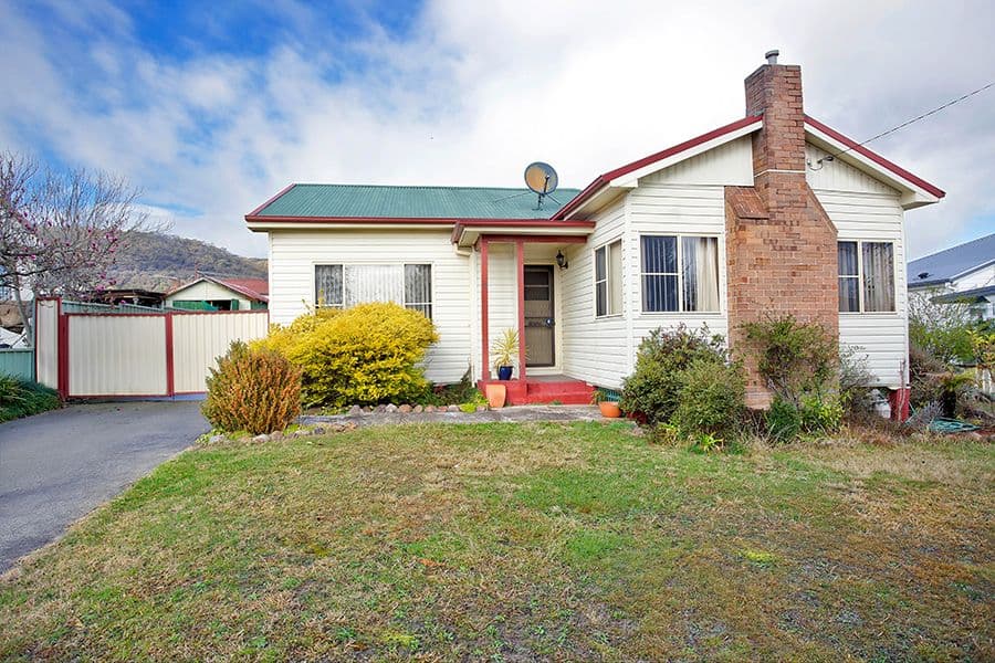 8 Tobruk Street, Lithgow NSW 2790, Lithgow - Image 1