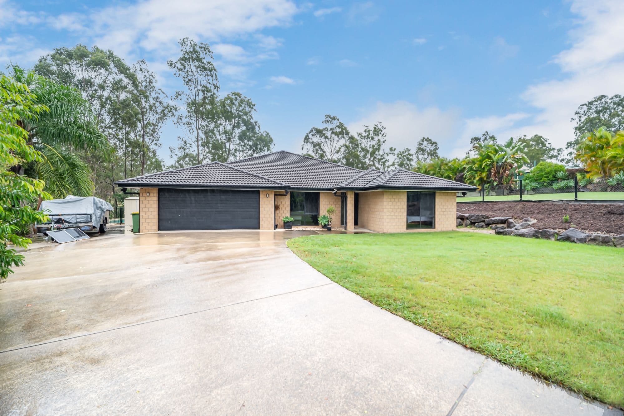 24 Scarborough Court, Mundoolun QLD 4285, Mundoolun - Image 1