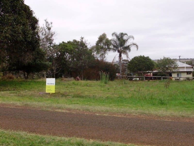 24 Phillips Street, TINGOORA QLD 4608, Tingoora - Image 1