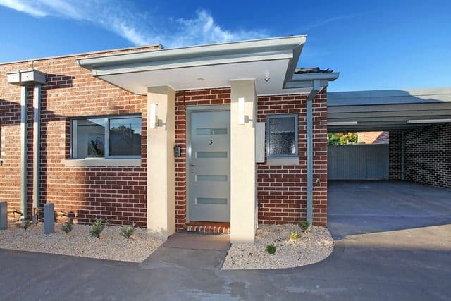 60 Leonard Avenue, GLENROY VIC 3046, Glenroy - Image 1