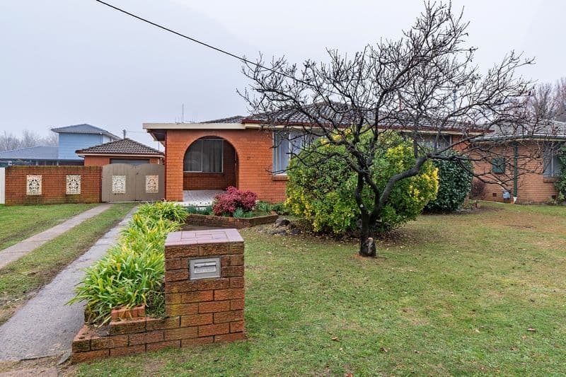 17 Gardiner Road, Orange - Image 1