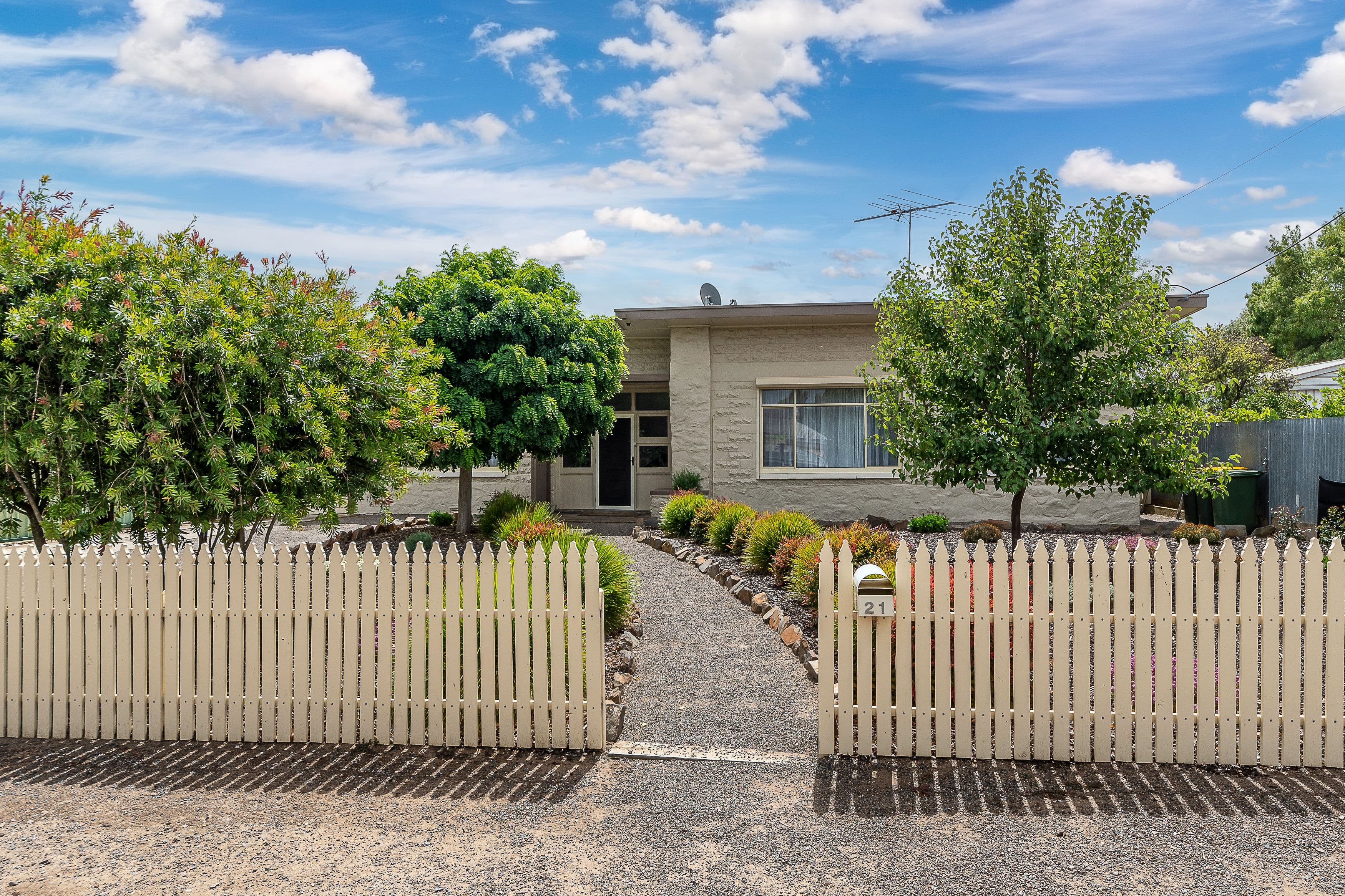 21 Slade Street, Murray Bridge SA 5253, Murray Bridge - Image 1