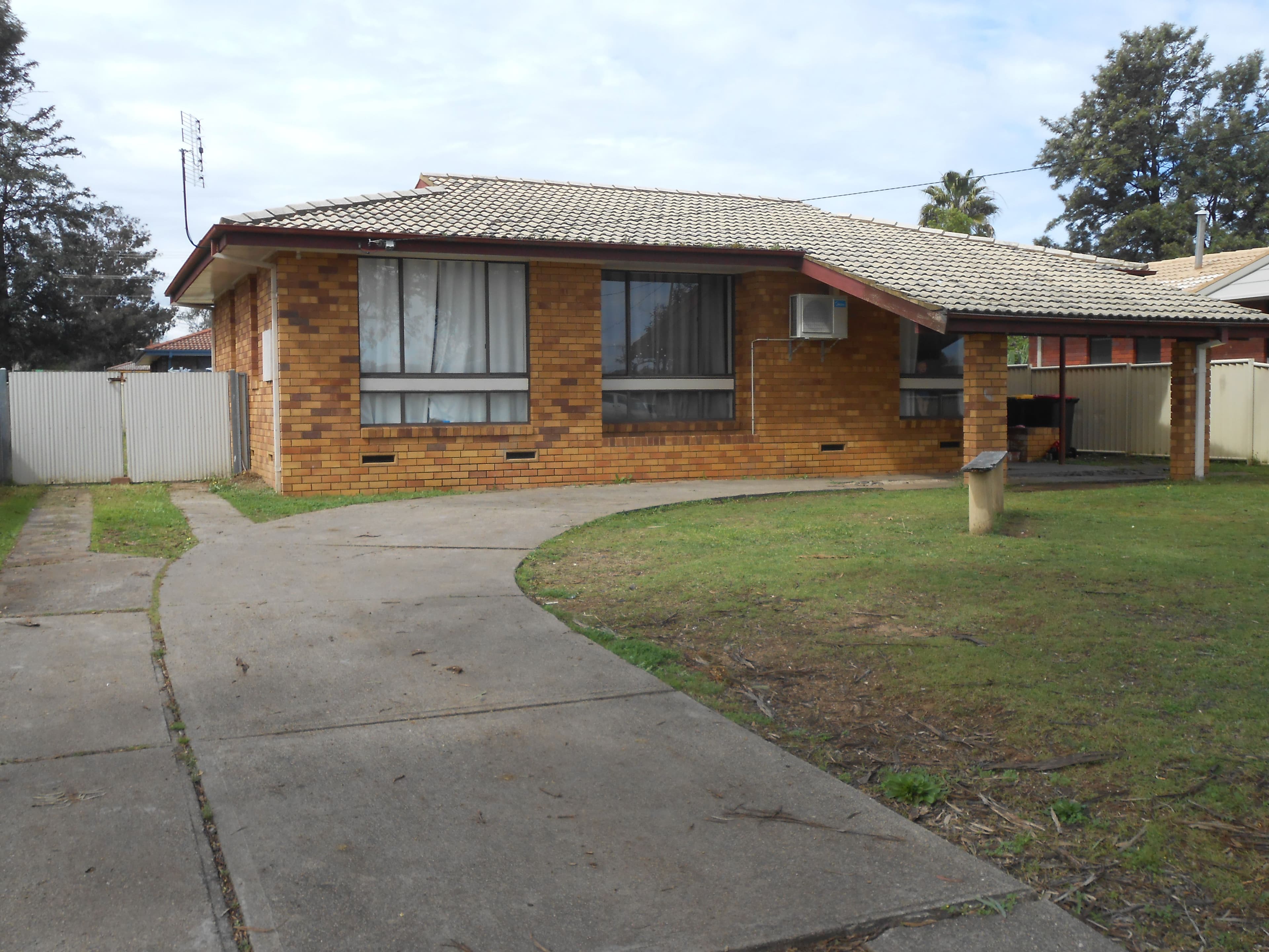 37 Cole Road, Tamworth NSW 2340, Tamworth - Image 1