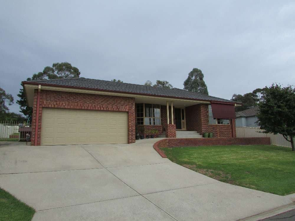39 Dunne Crescent, Thurgoona - Image 1