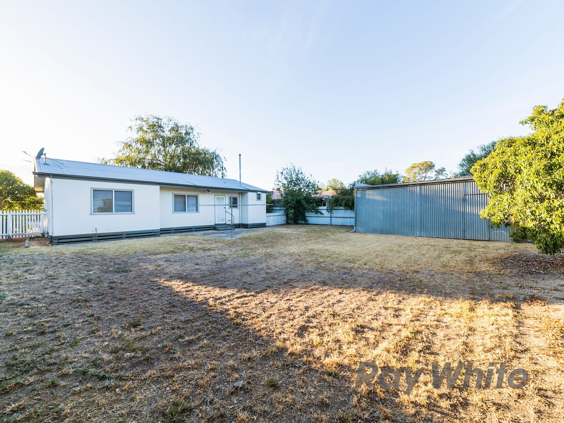8 Royal Avenue, Benalla VIC 3672, Benalla - Image 1