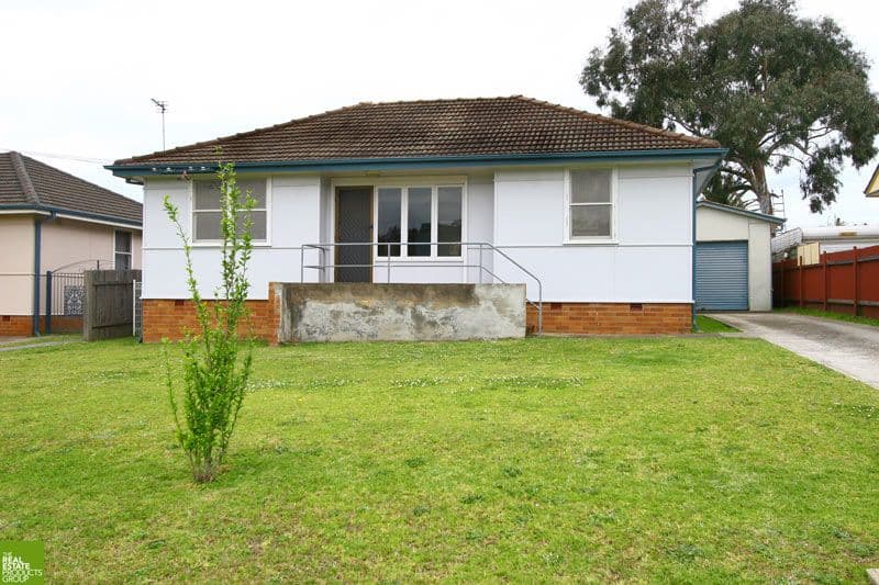 19 Woodfull Street, WARILLA NSW 2528, Warilla - Image 1