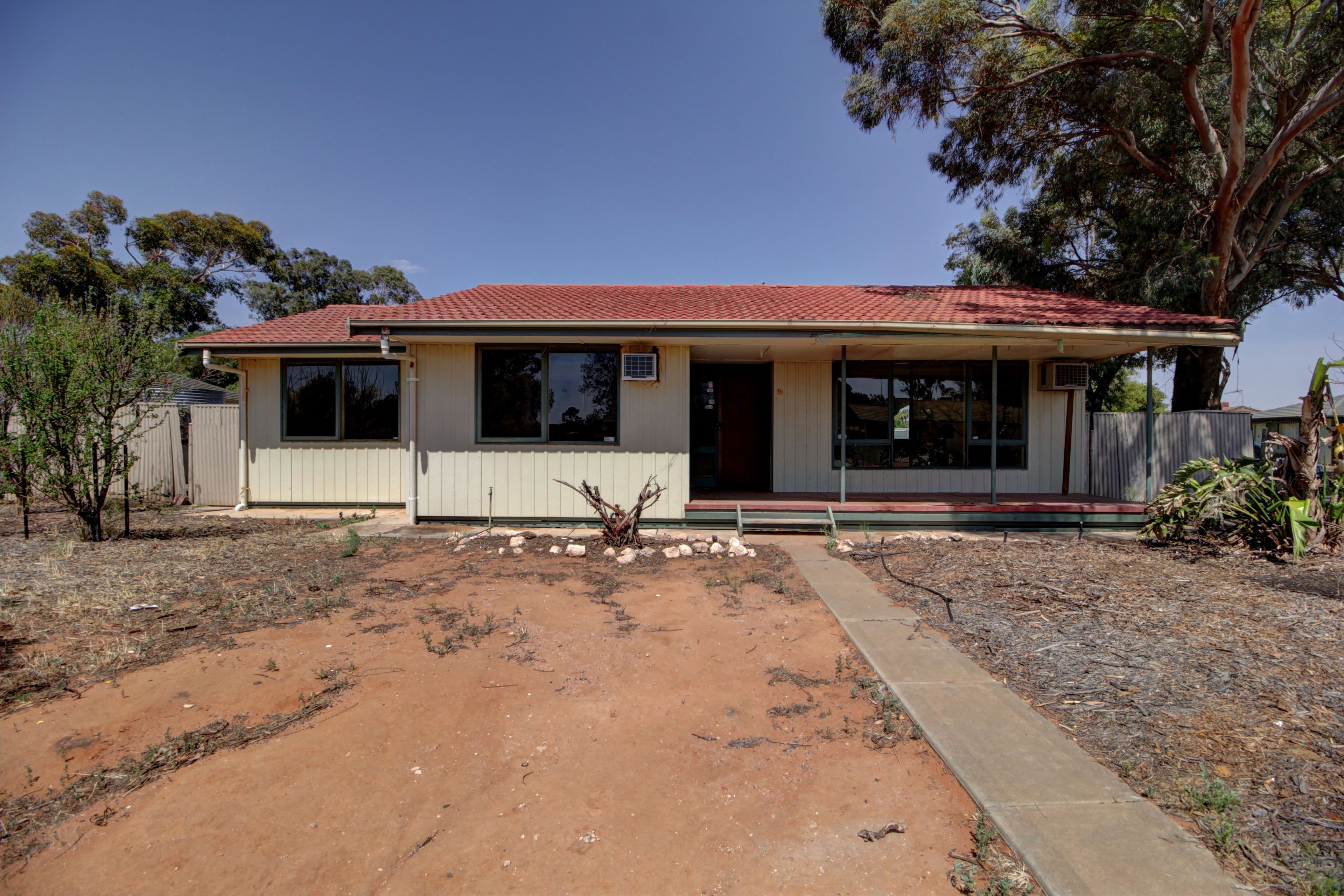 18 Sims Parade, Renmark SA 5341, Renmark - Image 1