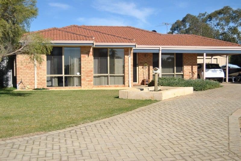 11 Goldney Court, LEDA WA 6170, Leda - Image 1