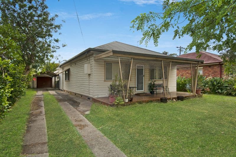 11 Wallarah Road, GOROKAN NSW 2263, Gorokan - Image 1