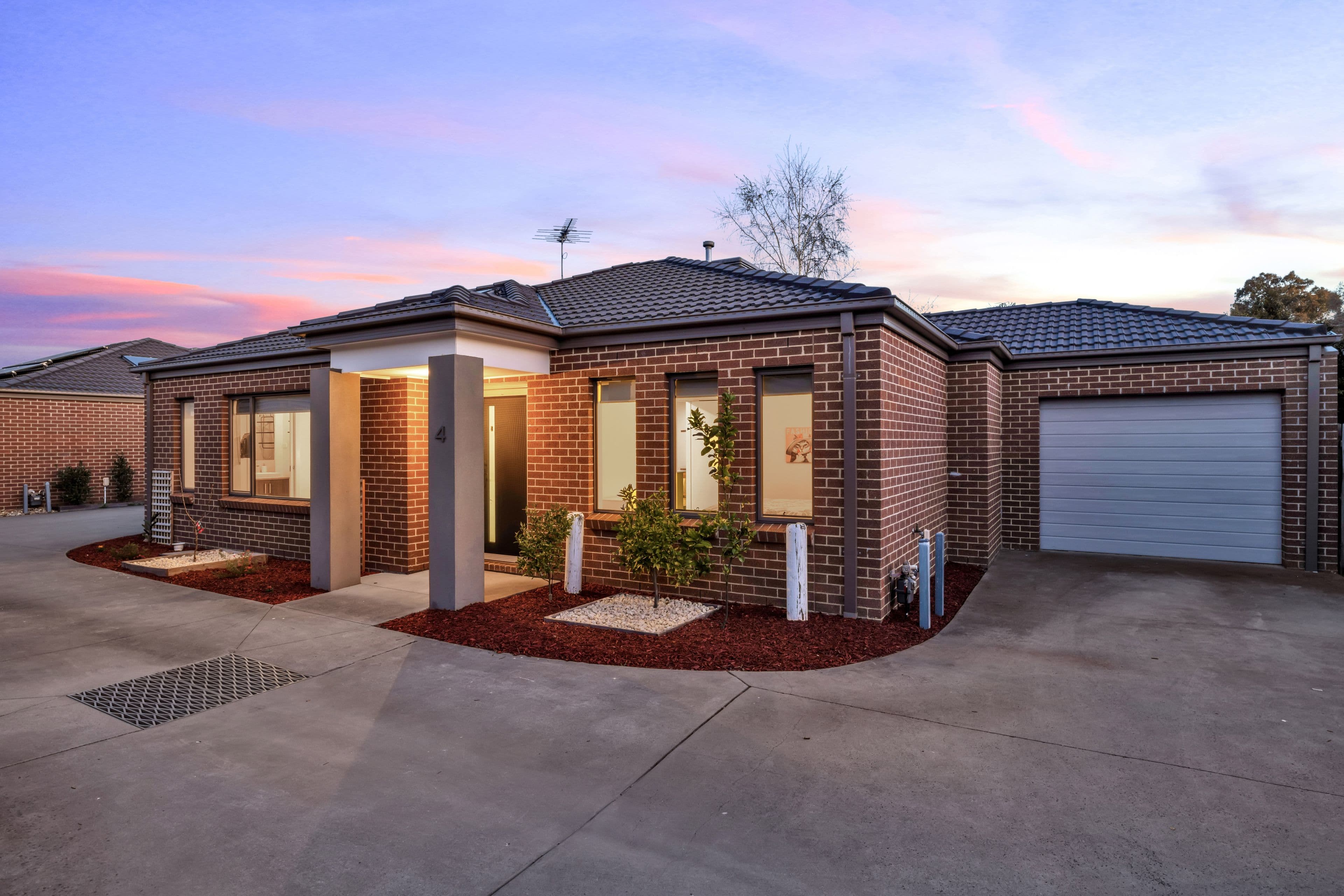 4 Creekton Close, Pakenham VIC 3810, Pakenham - Image 1