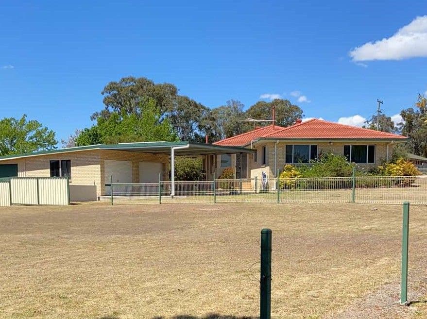 36 College Road, Stanthorpe QLD 4380, Stanthorpe - Image 1