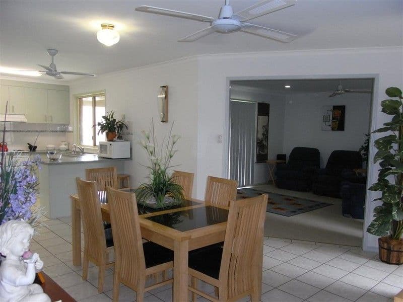 7 Merrilyn Court, Urangan QLD 4655, Urangan - Image 1