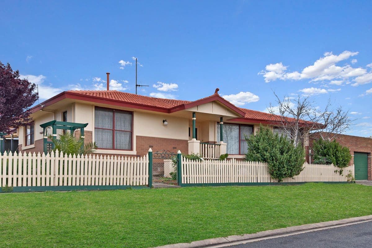 7 Laverock Grove, WARRNAMBOOL VIC 3280, Warrnambool - Image 1