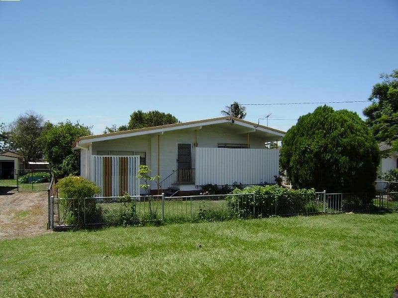4 Centaur Street, REDCLIFFE QLD 4020, Redcliffe - Image 1