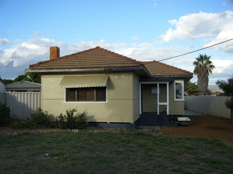 13 Bradley Street, BEACHLANDS WA 6530, Beachlands - Image 1