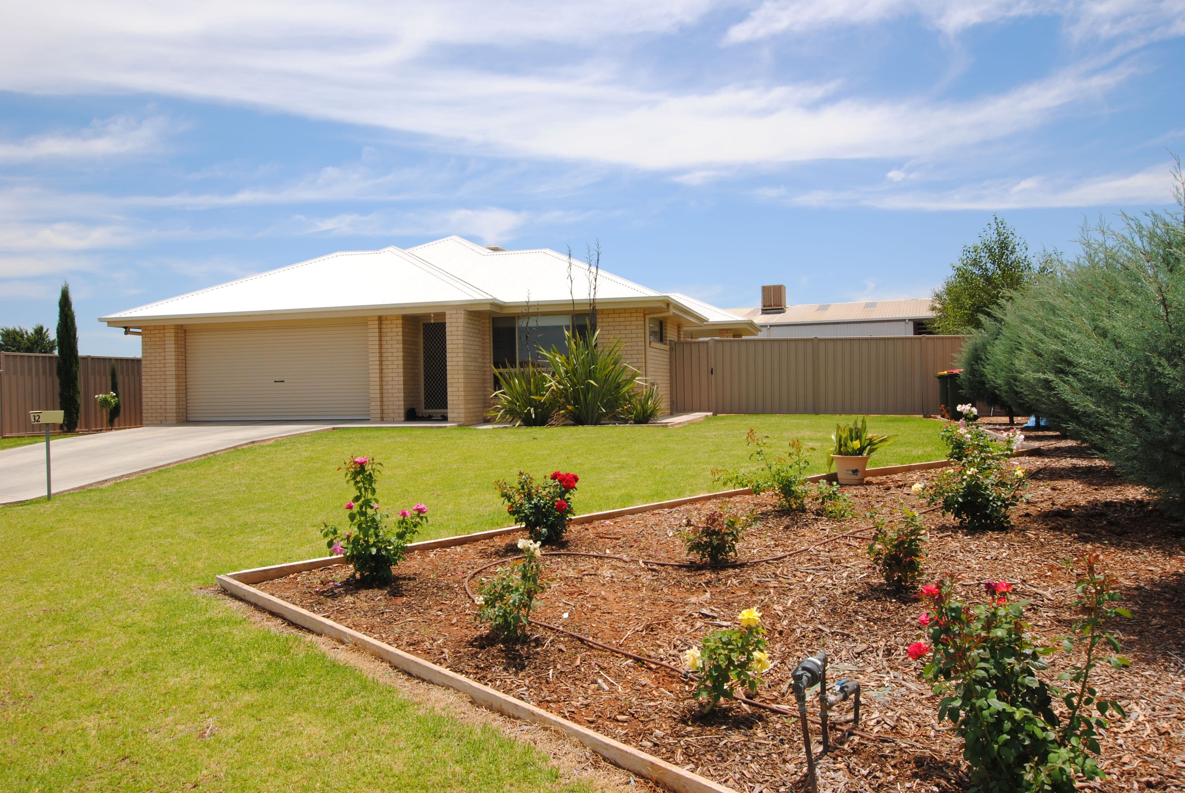 32 Zirilli Avenue, Griffith - Image 1