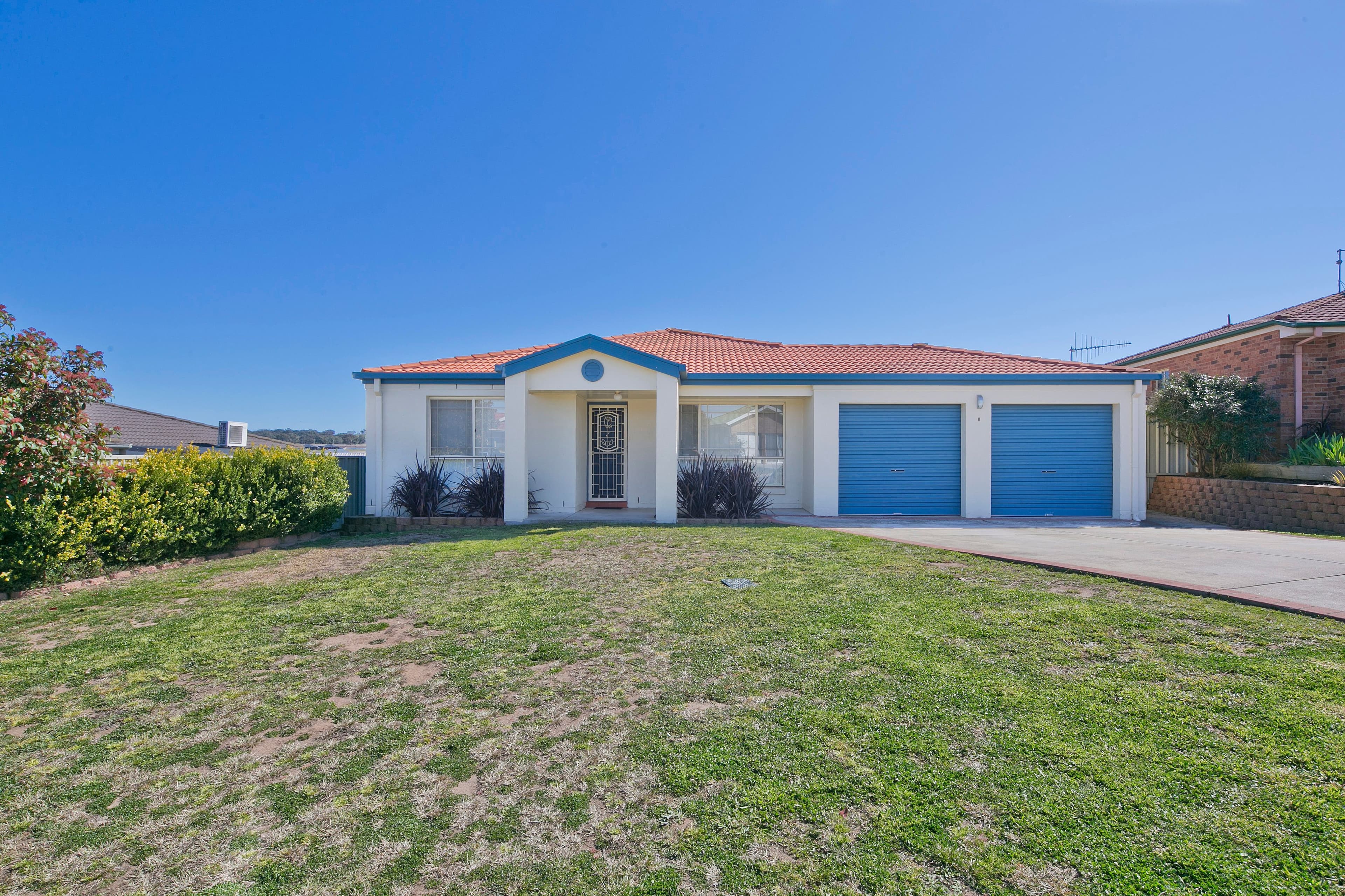 8 Joanna Place, Goulburn - Image 1