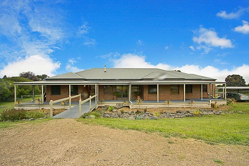 10 Guthrie Court, WALLAN VIC 3756, Wallan - Image 1