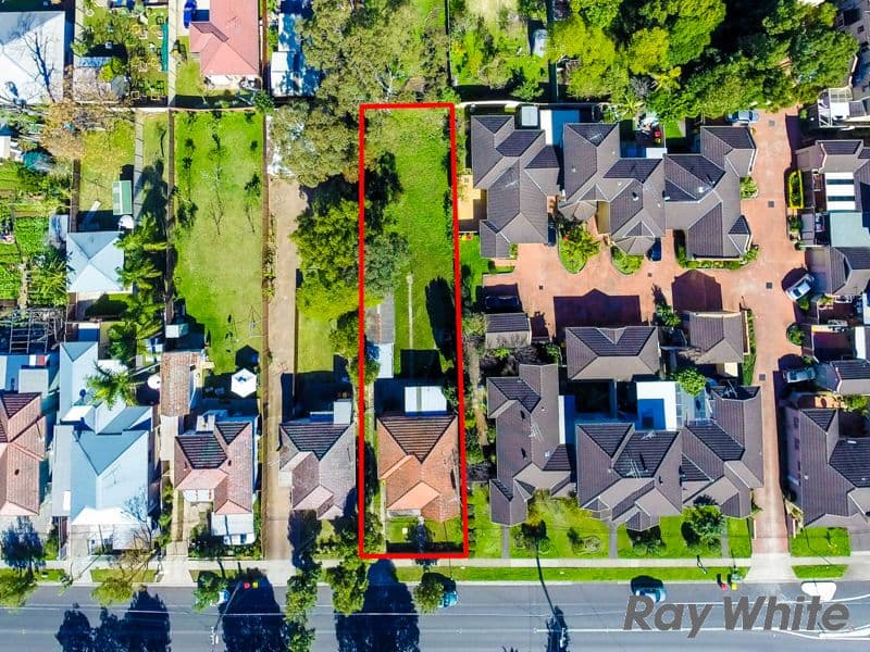 107 Station Street, Fairfield Heights - Image 1