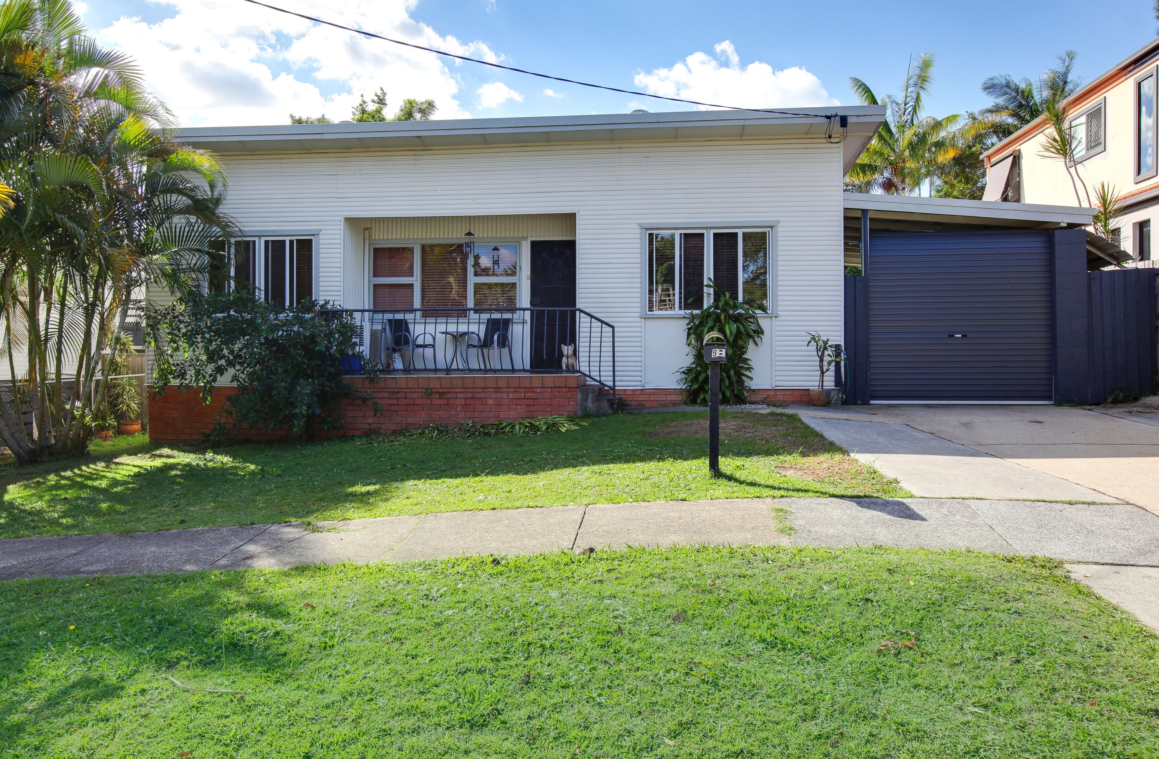 9 Brookside Road, Labrador QLD 4215, Labrador - Image 1