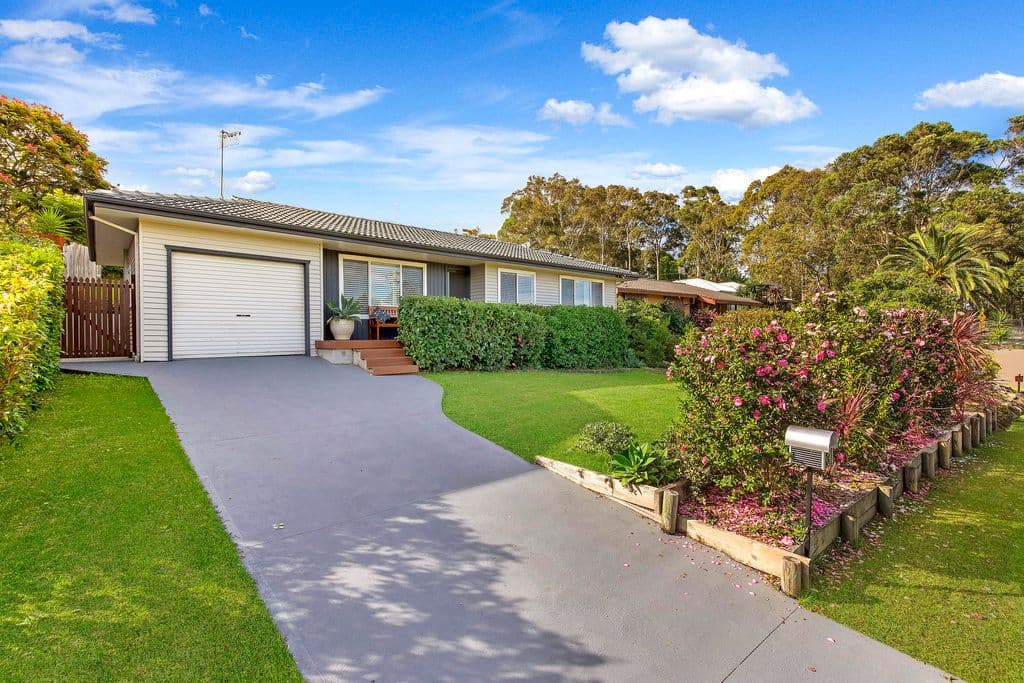 3 Braemar Drive, Wamberal - Image 1