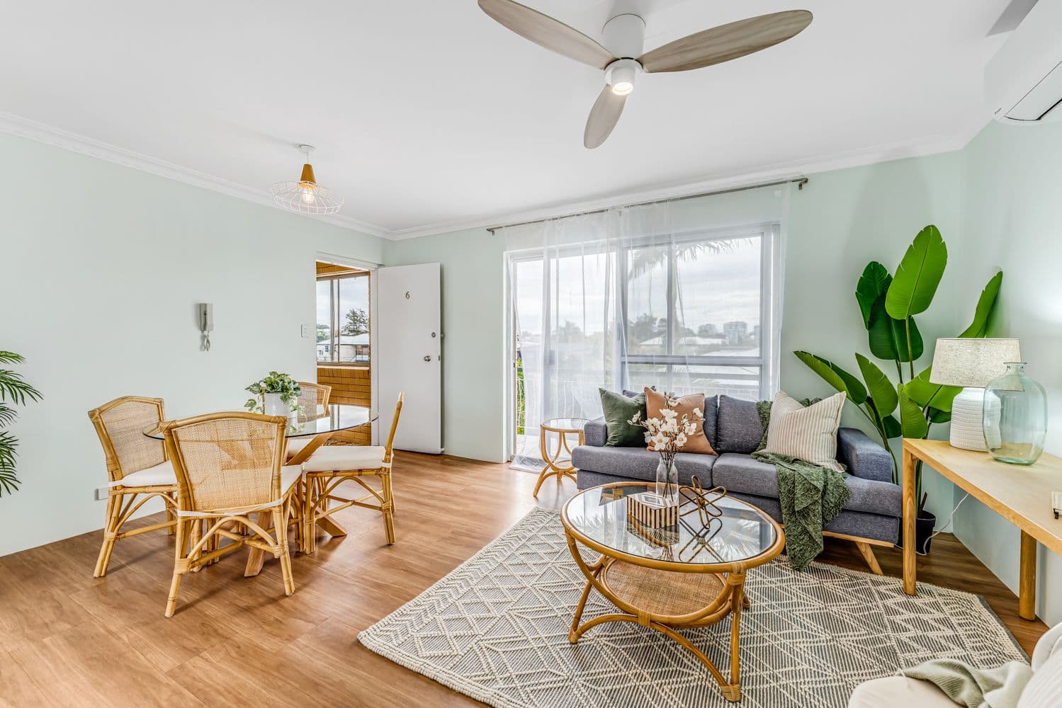 27 Thorpe Street, Balmoral QLD 4171, Balmoral - Image 1