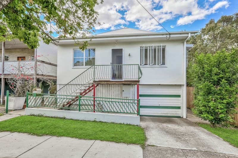 34 Leonard Street, Woolloongabba - Image 1
