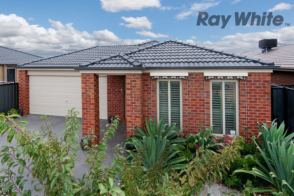 9 Coombes Court, POINT COOK VIC 3030, Point Cook - Image 1