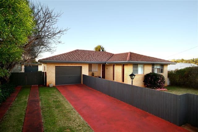 121 South Street, CENTENARY HEIGHTS QLD 4350, Centenary Heights - Image 1