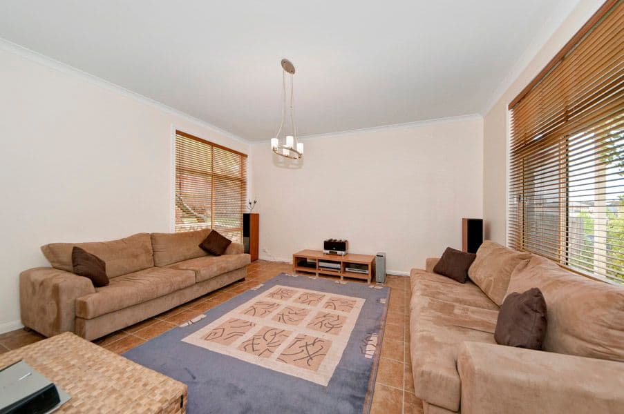121 Halloran Drive, JERRABOMBERRA NSW 2619, Jerrabomberra - Image 1