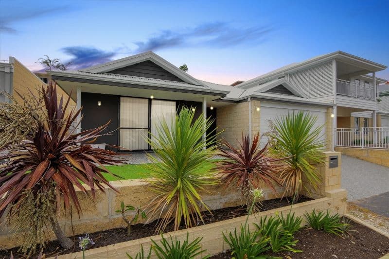 219b Old Coast Road, Australind WA 6233, Australind - Image 1